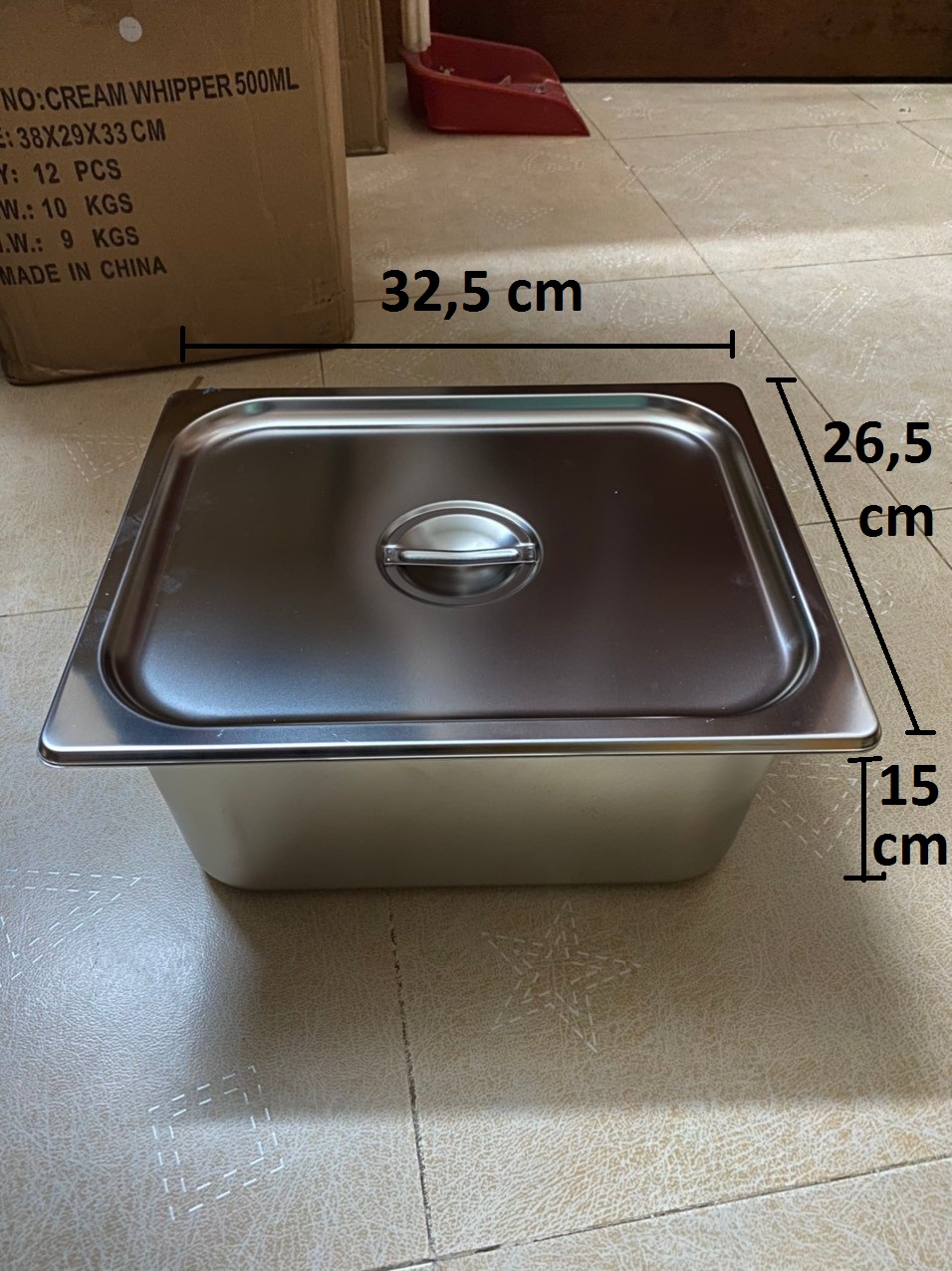 Khay Inox 1/2 Cao 15cm Nắp Nguyên Khay Inox 1/2 Cao 15cm Nắp Nguyên